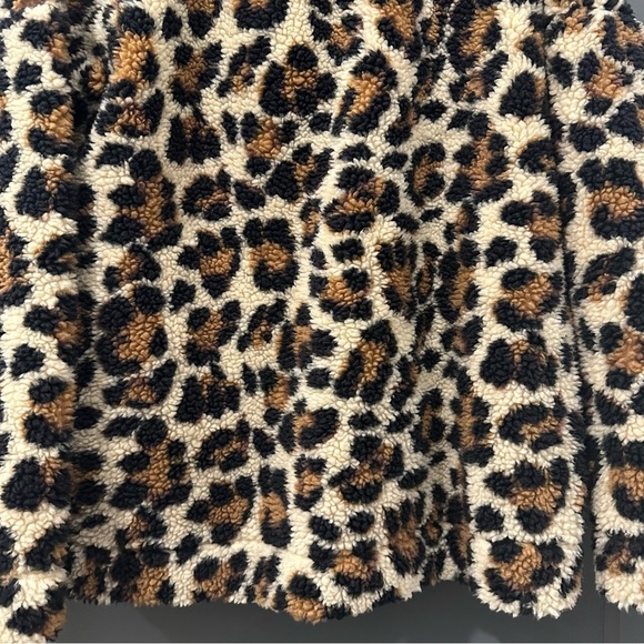 J. Crew Vintage Leopard Print Fleece. Oversized,cozy trendy modern closet staple - Picture 5 of 9